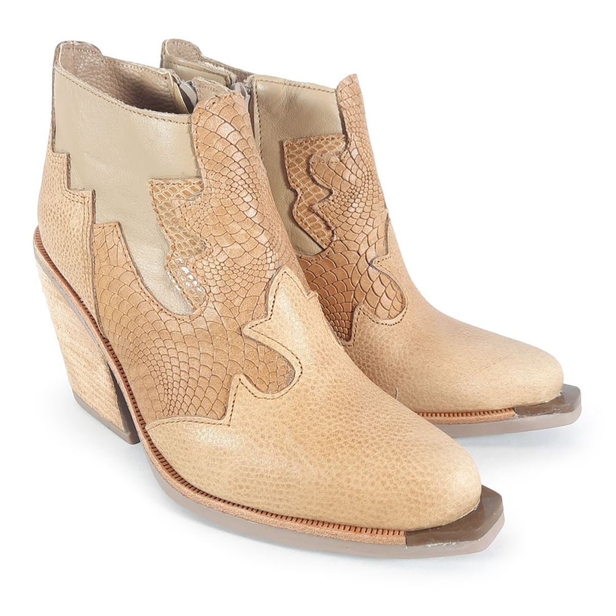 bota-texana-beige-taco-alto